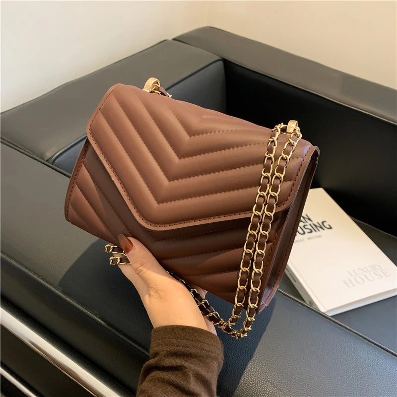 Fashionable Elegant Argyle Quilted Small Square Bag Woven Chain Magnetic Suction Buckle Diagonal Cross Bag Commuter Shoulder Bag