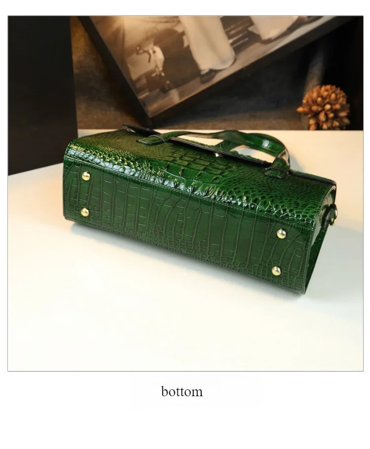 Crocodile Pattern Women's Bag 2026 New Style Messenger Bag Women's High-End Boston Pillow Bag Light Luxury Leather Shoulder Bag