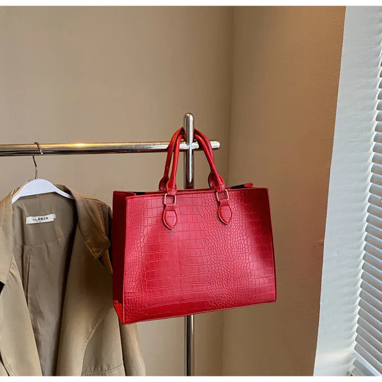 Spring 2025 Large Capacity Fashionable Handbag Casual Commuting Trendy Crocodile Pattern Tote Bag Street Style PU Material