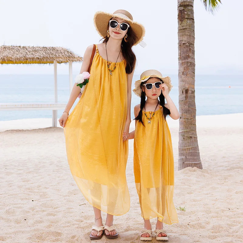 Vacation Family Matching Outfit Beach Mother‑Daughter Girls Yellow Maxi Dress Father‑Son Tops Shorts Sets Holiday Couple Clothes