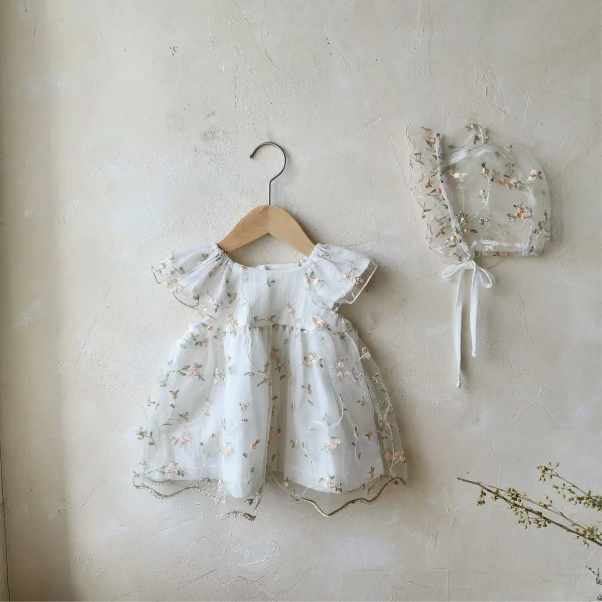 2026 Summer New Baby Girl Short Sleeve Princess Dress Sweet Girls Flower Embroidery Mesh Dress Fashion Children Clothes