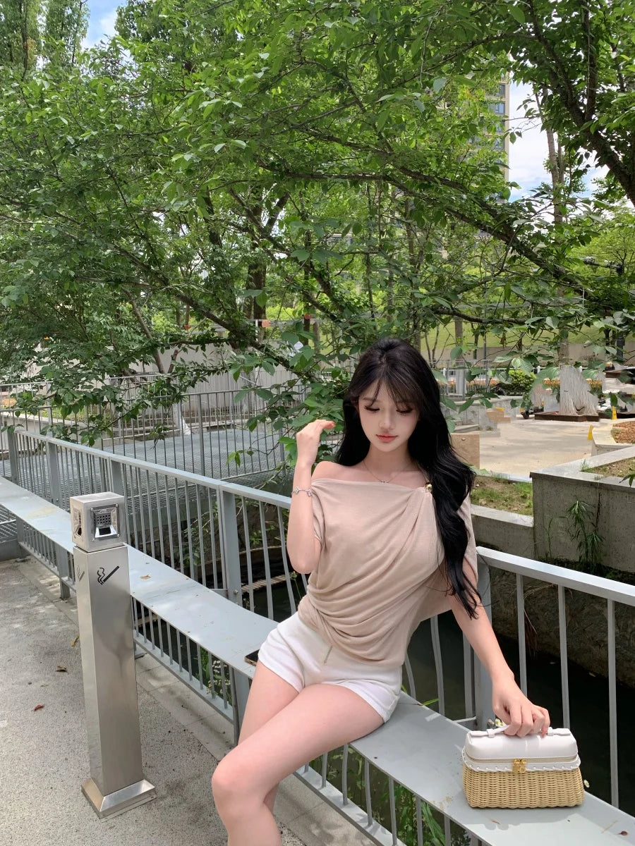 Sexy Slim Fit Metal Buckle Asymmetrical Shoulder Top Pleated Design Versatile Single Wear Tank Top Breathable Short Length