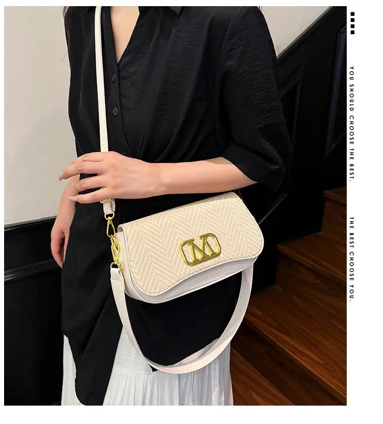 Famous Designer Crossbody Bag Trendy Letter Logo Also Serves As A Chic And Spacious Diaper Bag For Women