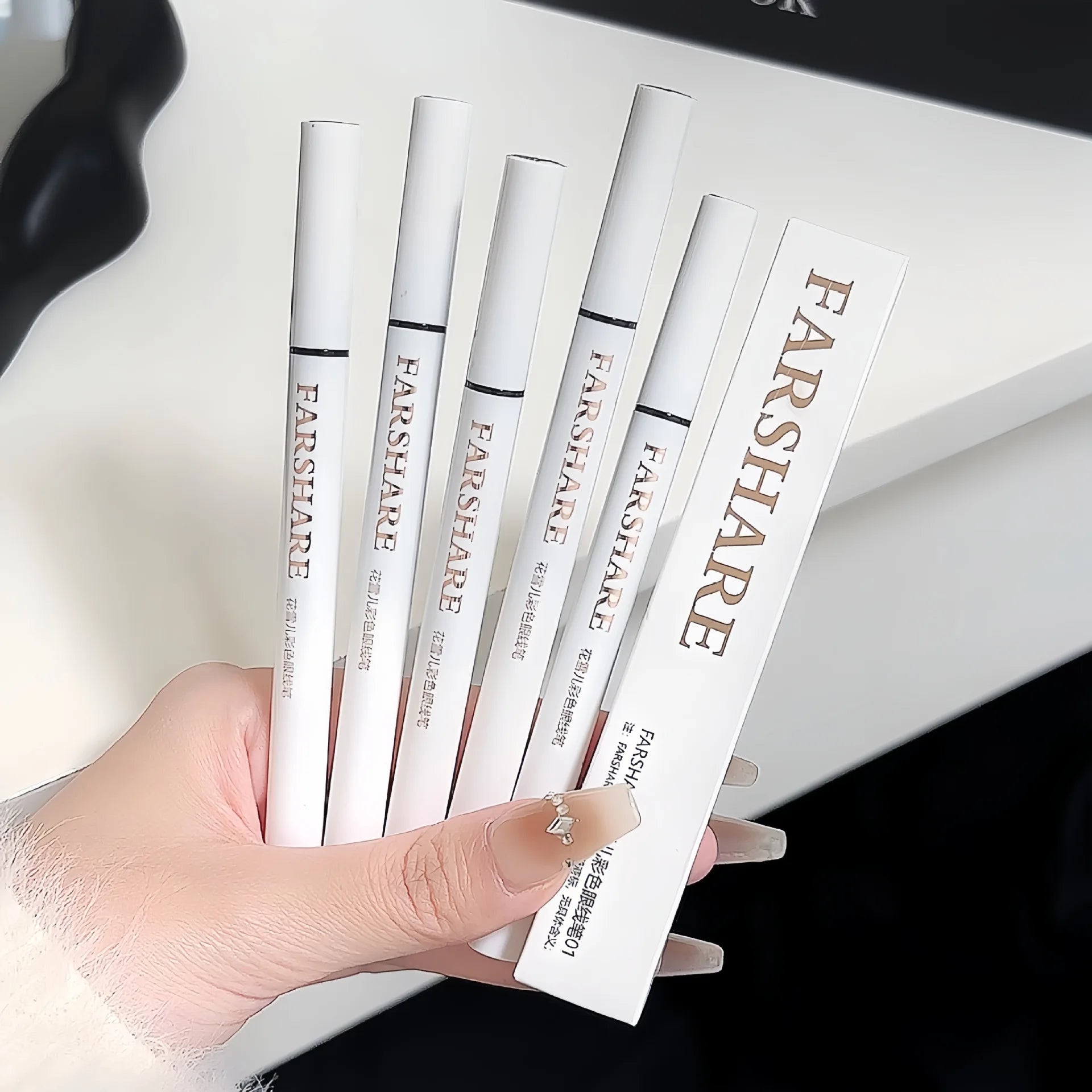 Ultra-thin Waterproof Eye Liner Matte Berry Red Liquid Eyeliner Black White Eyeliner Pen Easy To Color Colorful Lying Silkworm