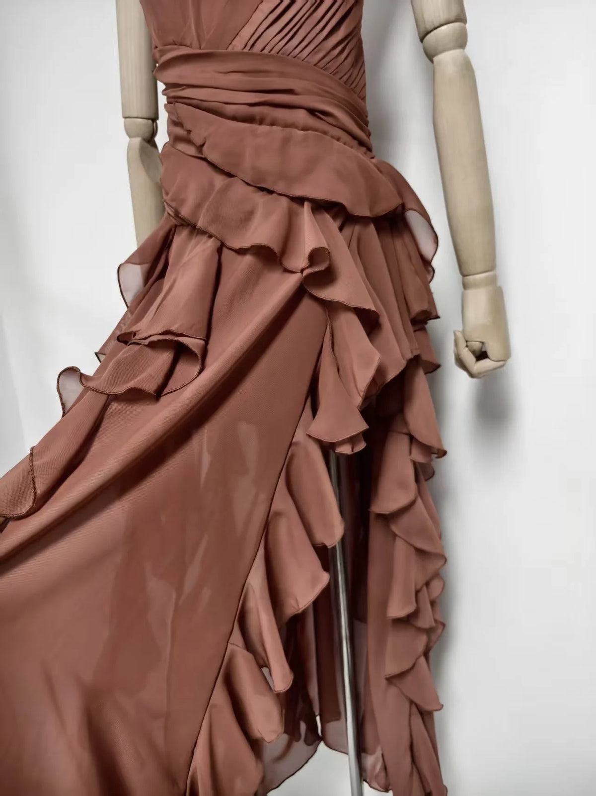 2026 Summer American Elegant Temperament Fashion Ruffled Splicing Sleeveless Strapless Irregular Split Chiffon Long Dress Women