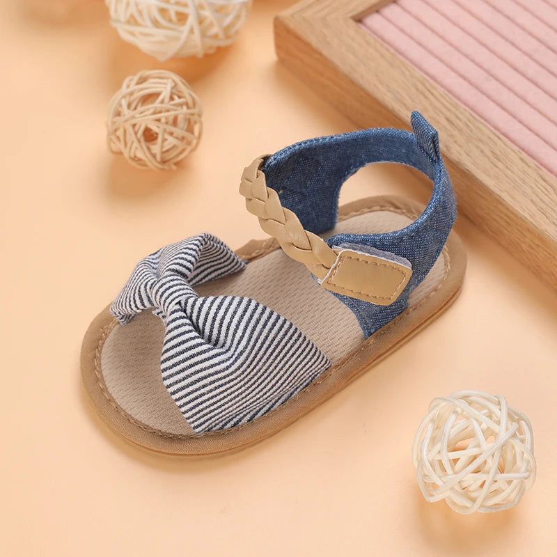 2025 Infant Baby Girls Summer Sandals with Flower Bowknot Soft Sole Wedding Dress Flats Newborn First Walkers Crib Dress Shoes