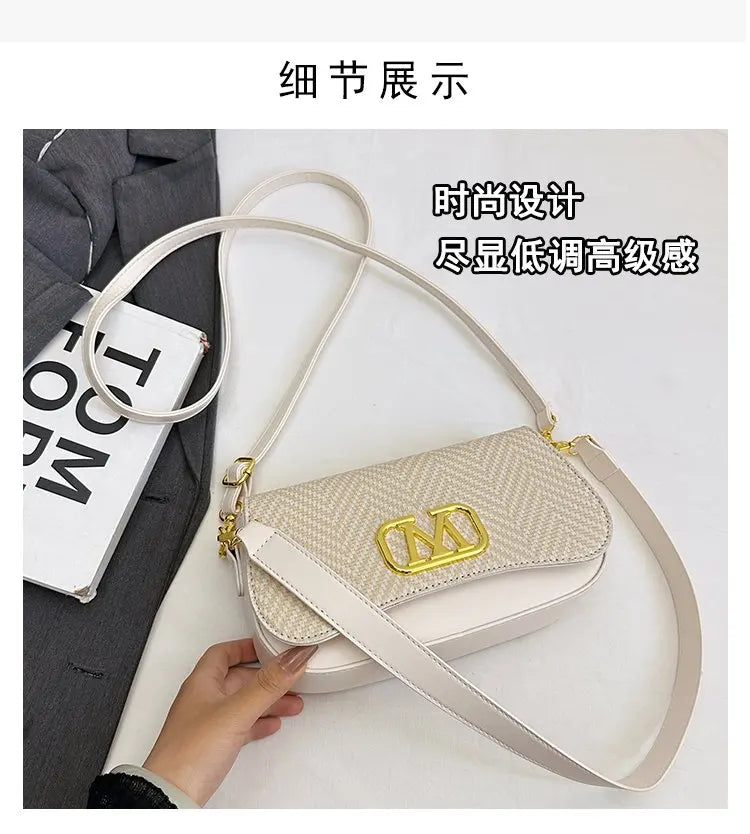Famous Designer Crossbody Bag Trendy Letter Logo Also Serves As A Chic And Spacious Diaper Bag For Women