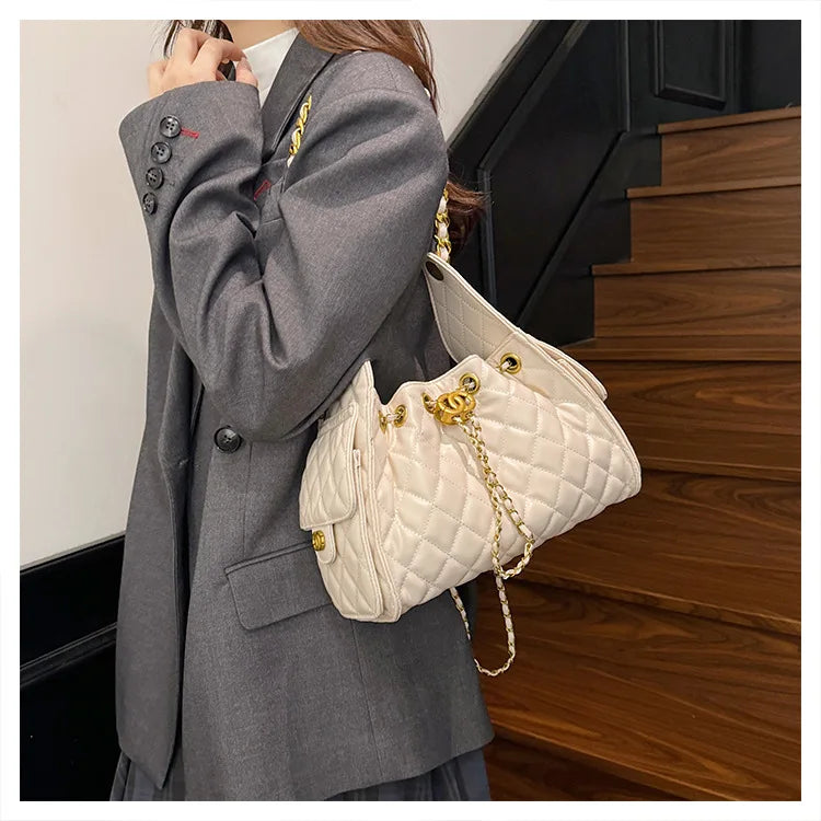 Quilted shoulder underarm bag, large-capacity hobo bag, bucket drawstring chain crossbody bag, women's handbag